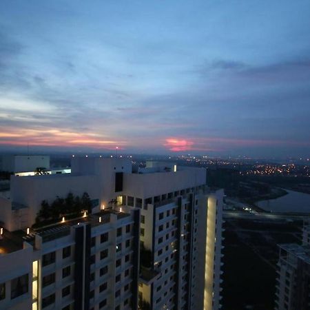 Lovely 3-Bedroom Serviced Apartment @ سيبرجايا المظهر الخارجي الصورة