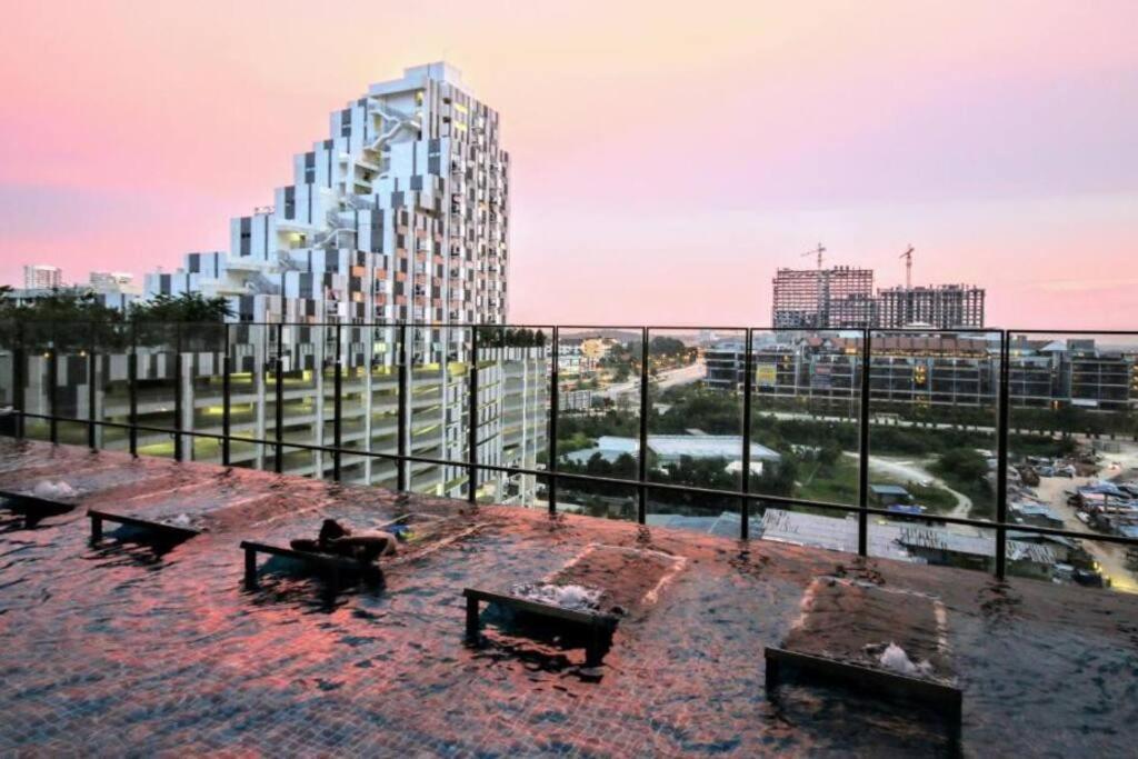 Lovely 3-Bedroom Serviced Apartment @ سيبرجايا المظهر الخارجي الصورة