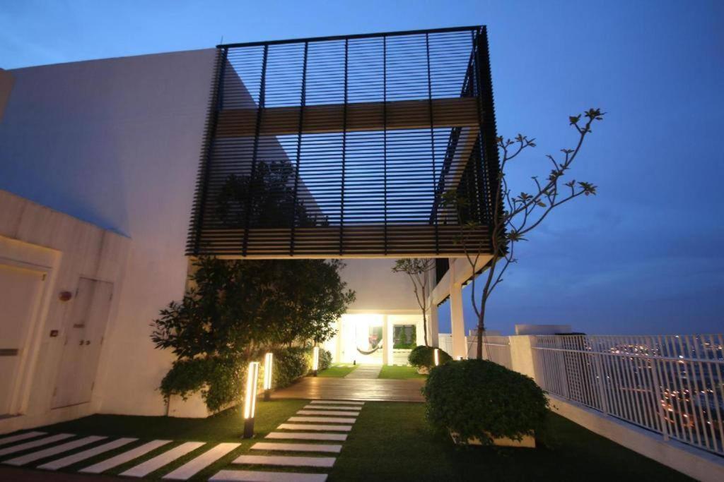 Lovely 3-Bedroom Serviced Apartment @ سيبرجايا المظهر الخارجي الصورة